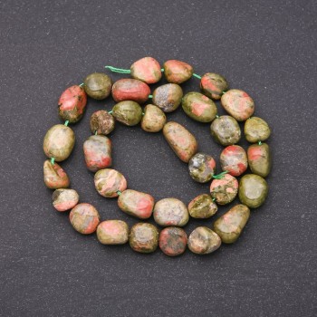 Beads on a thread of natural heliotrope jasper, faceted beads, diameter 9×13 mm (±), length 38 cm