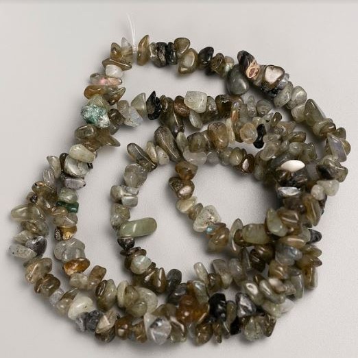 Labradorite Beads on Beading Thread, Natural Stone Chip, d 12x5-6x3 mm (±), Length 80 cm+