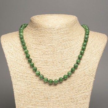 Green Chrysoprase Necklace with Smooth Beads, 8 mm (approx), 50 cm (approx), made from white nephrite (synthetic-dyed)