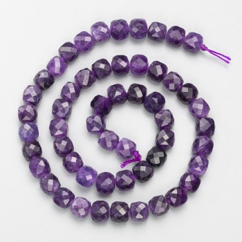 Sugilite Beads natural stone faceted cube on string, diameter 7 mm, length 38 cm