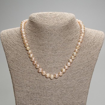 Pink freshwater pearl necklace, oval, 7 mm diameter, 42 cm length