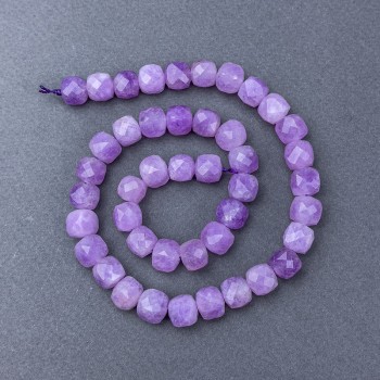 Beads Lavender Amethyst natural stone faceted cube beads on a thread, diameter 9x9 mm, length 38 cm