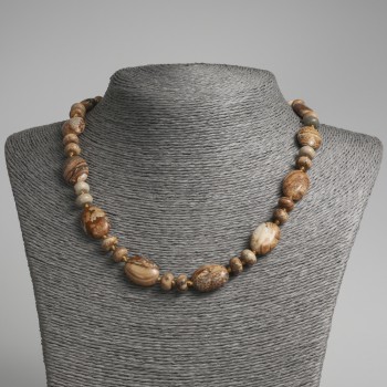 Necklace of landscape jasper, flat oval, 13×18 mm diameter with rondelle 9×5 mm diameter, length 45 cm ±