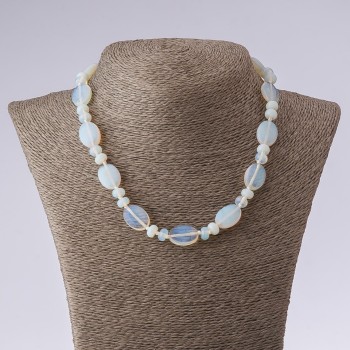 Moonstone Necklace with Oval and 'Disc' Beads, length 45 cm, diameter 13×18 mm, 8 mm