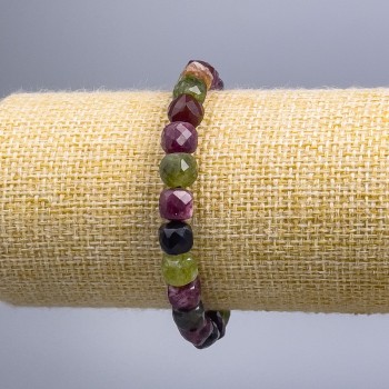 Bracelet with natural tourmaline, faceted cube beads, diameter 7×7 mm, length 18 cm (stretch)