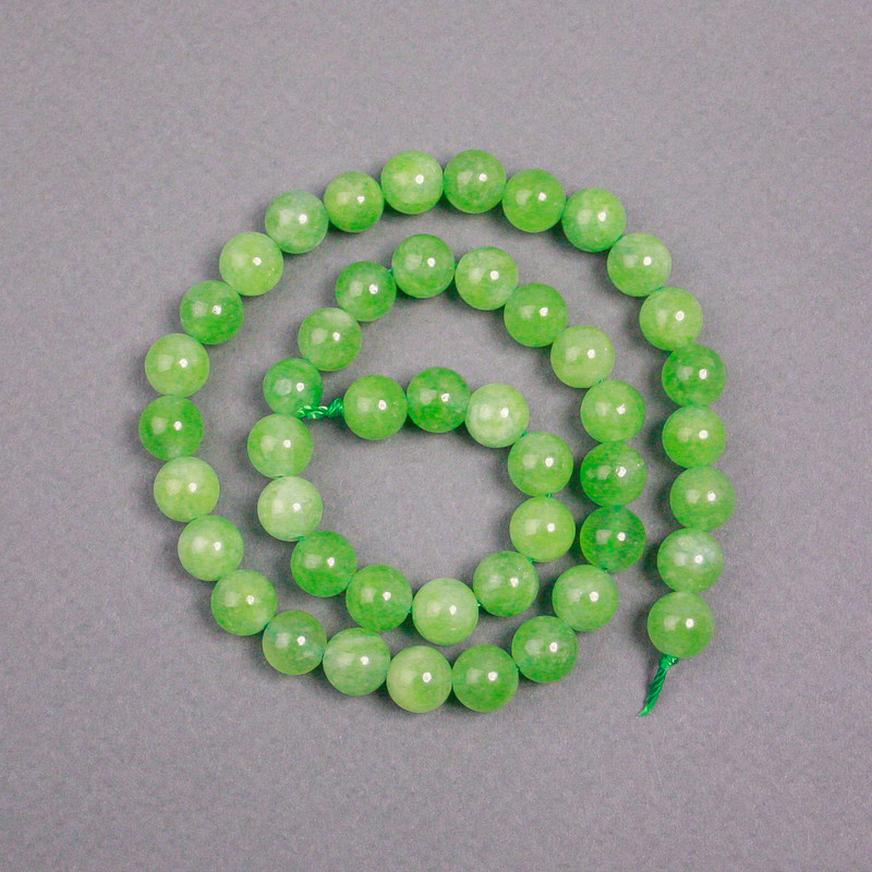 Nephrite beads on a thread, smooth round beads, 8.5 mm diameter, 38 cm length