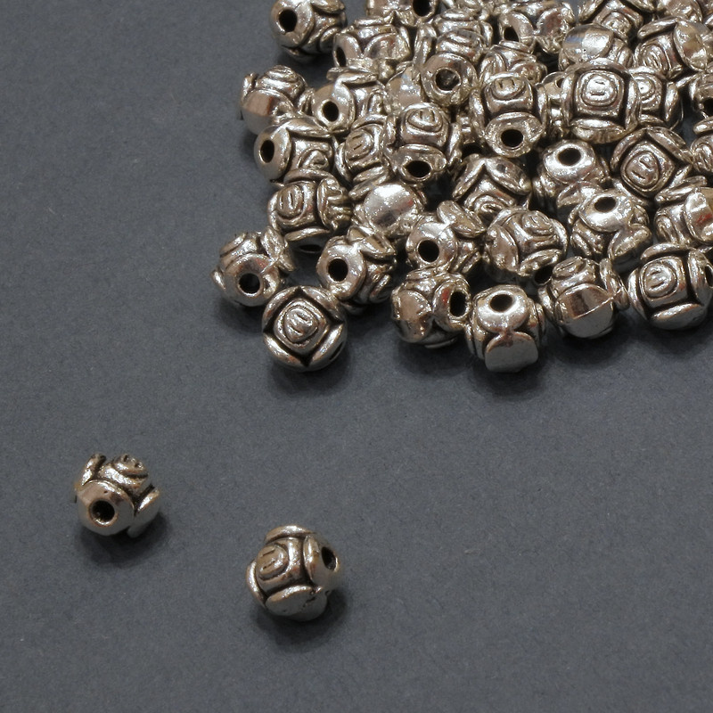 Bead insert hardware, inner diameter 1.2 mm +/-; outer diameter 5 mm +/-; packaging 20 g, 54 pcs (+/-)