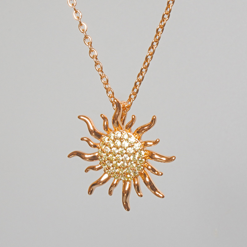 Chain "Sun" Xuping with a pendant of white crystals, diameter 20.5 mm, length 45-50 cm, thickness 1 mm