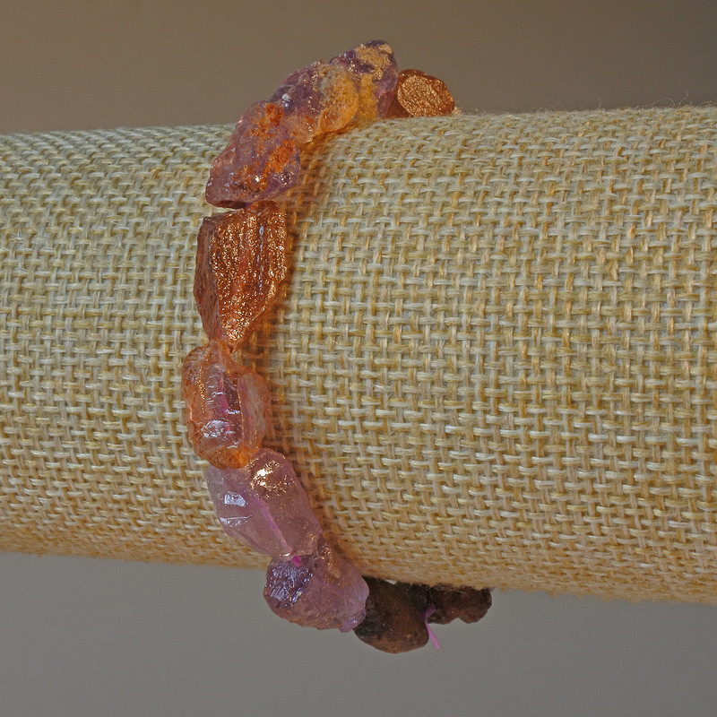 Amethyst and Strawberry Quartz bracelet, natural unpolished stone, faceted, diameter 9×13 mm ±, length 18 cm ± (stretch)