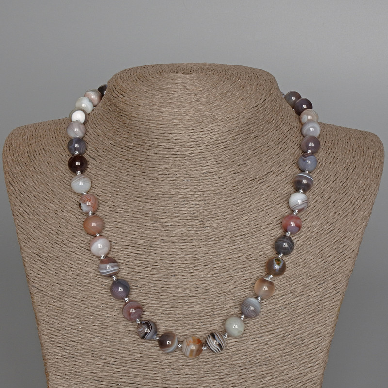 Necklace Botswana Agate natural stone smooth beads, diameter 10 mm, length 48 cm