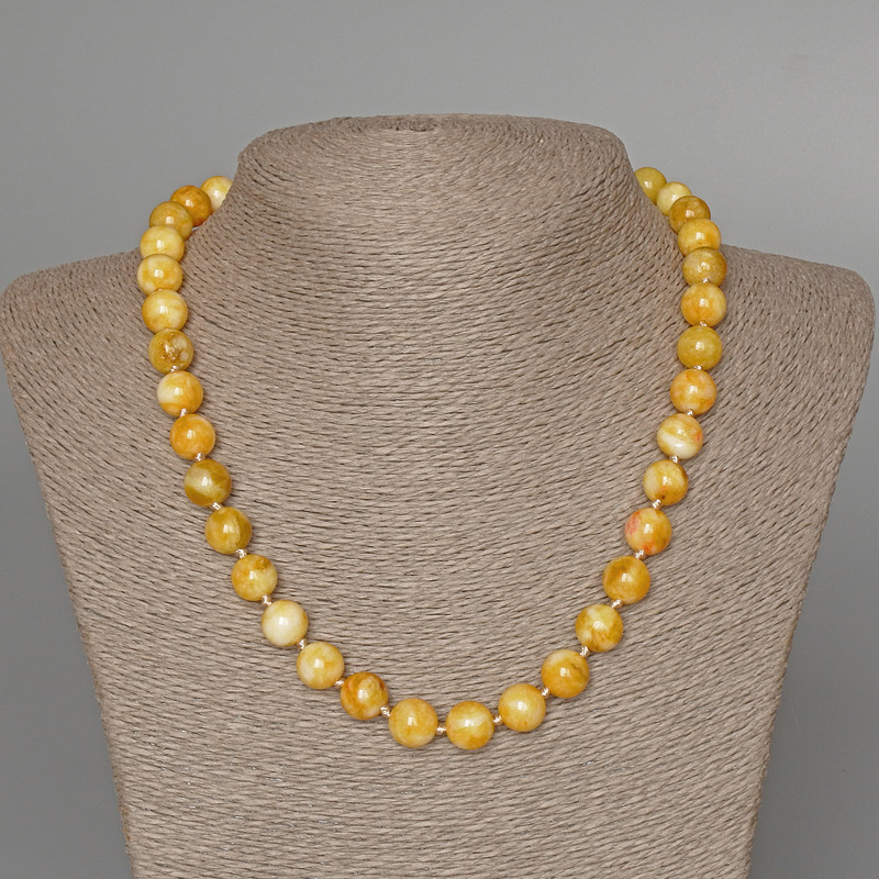 Yellow Jadeite Necklace with smooth beads, diameter 10.5 mm, length 49 cm