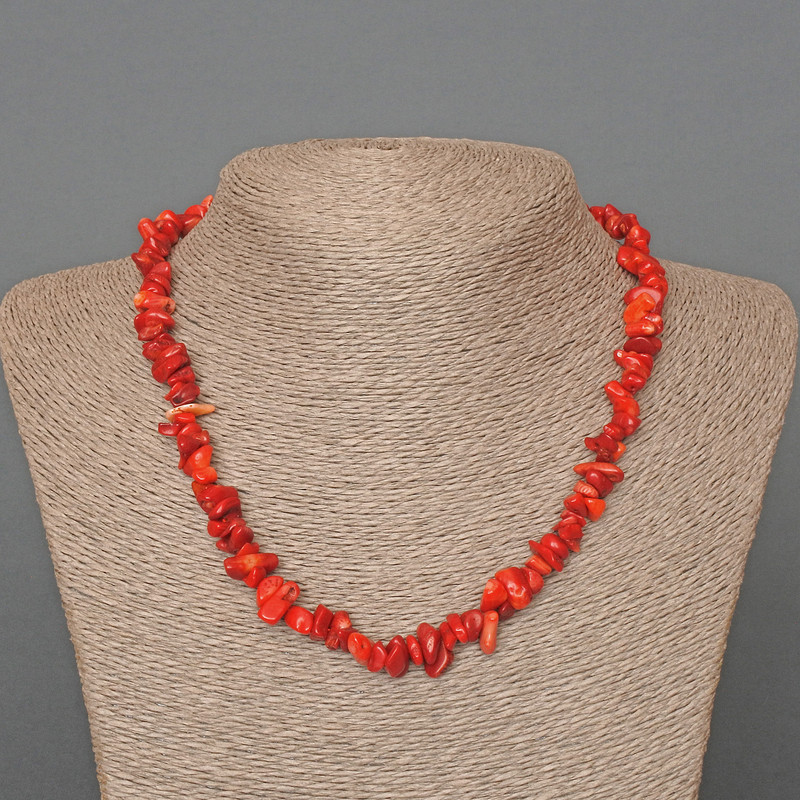 Natural coral chip necklace, 7×3 mm, 47 cm long