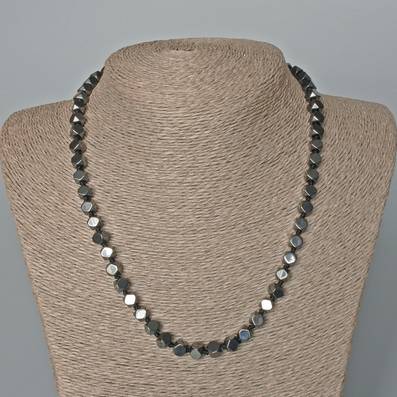 Faceted hematite necklace, cube 6x6mm, length 47 cm +/-