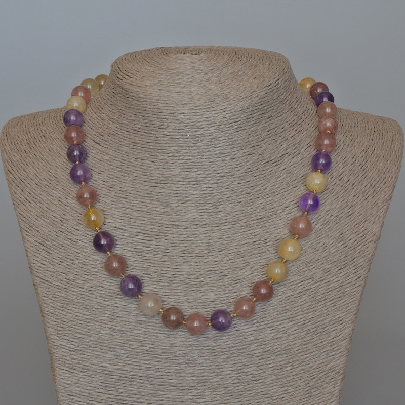 Assortment Necklace made of natural stone 10 mm