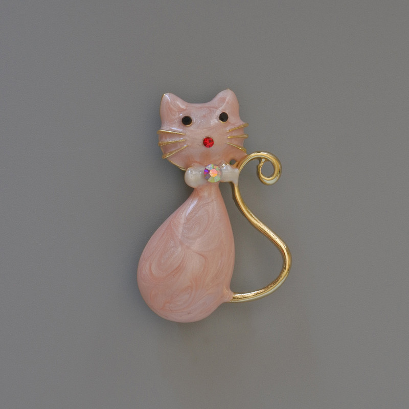 Brooch pendant Kitty pink pearlescent enamel with tiny sparkles, crystals, gold-tone metal 25x39mm