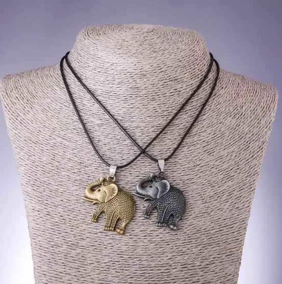 Pair Pendant 'Friendship of Elephants', length 45-48 cm