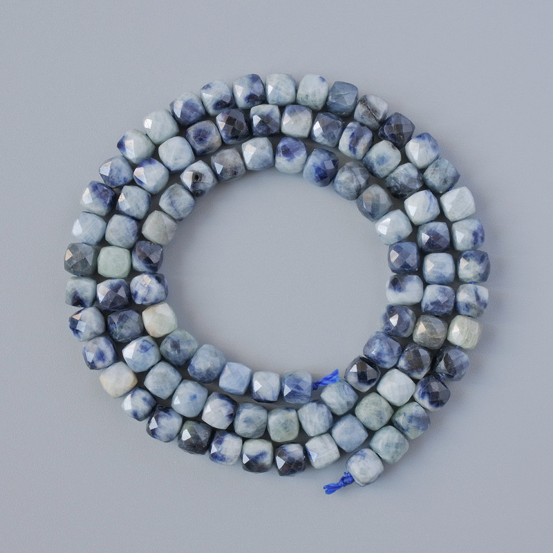 Sodalite beads natural stone faceted cube, diameter 4 mm ±, length 38 cm ± on thread