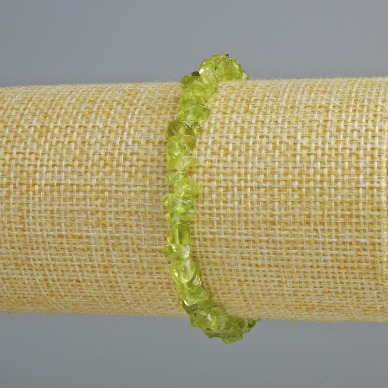 Bracelet made from natural chrysolite