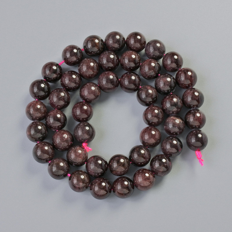 Garnet beads, natural stone, smooth round beads, diameter 8.5 mm, length 38 cm on thread