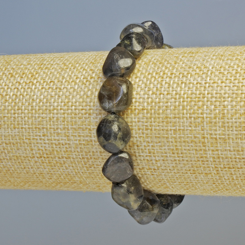 Natural Iolite Bracelet with Faceted Stones, 11x12 mm diameter +/- (stretch), 18 cm length