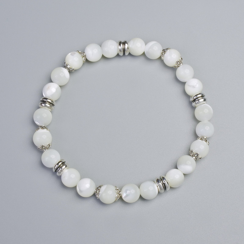 Bracelet with Mother-of-Pearl Smooth Beads, 7.5 mm Diameter ± (stretch), Length 18 cm ± with metal inserts