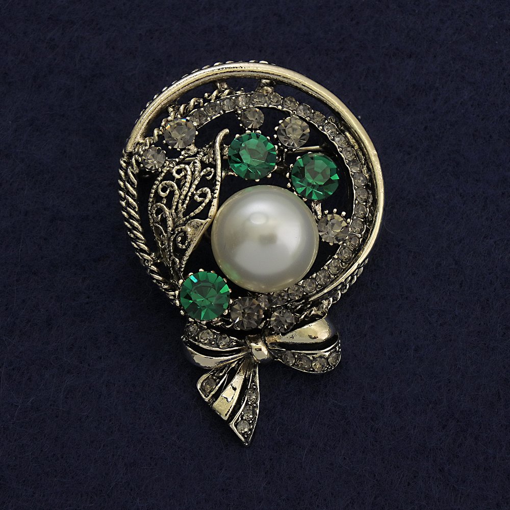 Boutonniere Brooch with White Pearl and Green Rhinestones 50x34mm ± Silver-Tone Metal