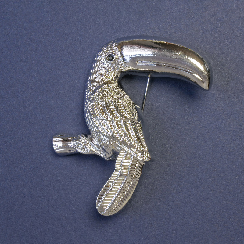 Toucan Bird Brooch-Pendant in Silver Metal 62x40mm