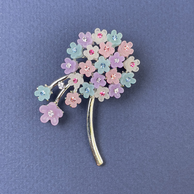 Flower Brooch Pendant with Multicolored Rhinestones