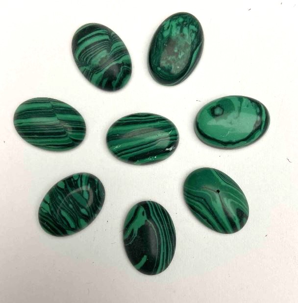 Cabochon Malachite Findings (pressed) 18x13mm (+ -)