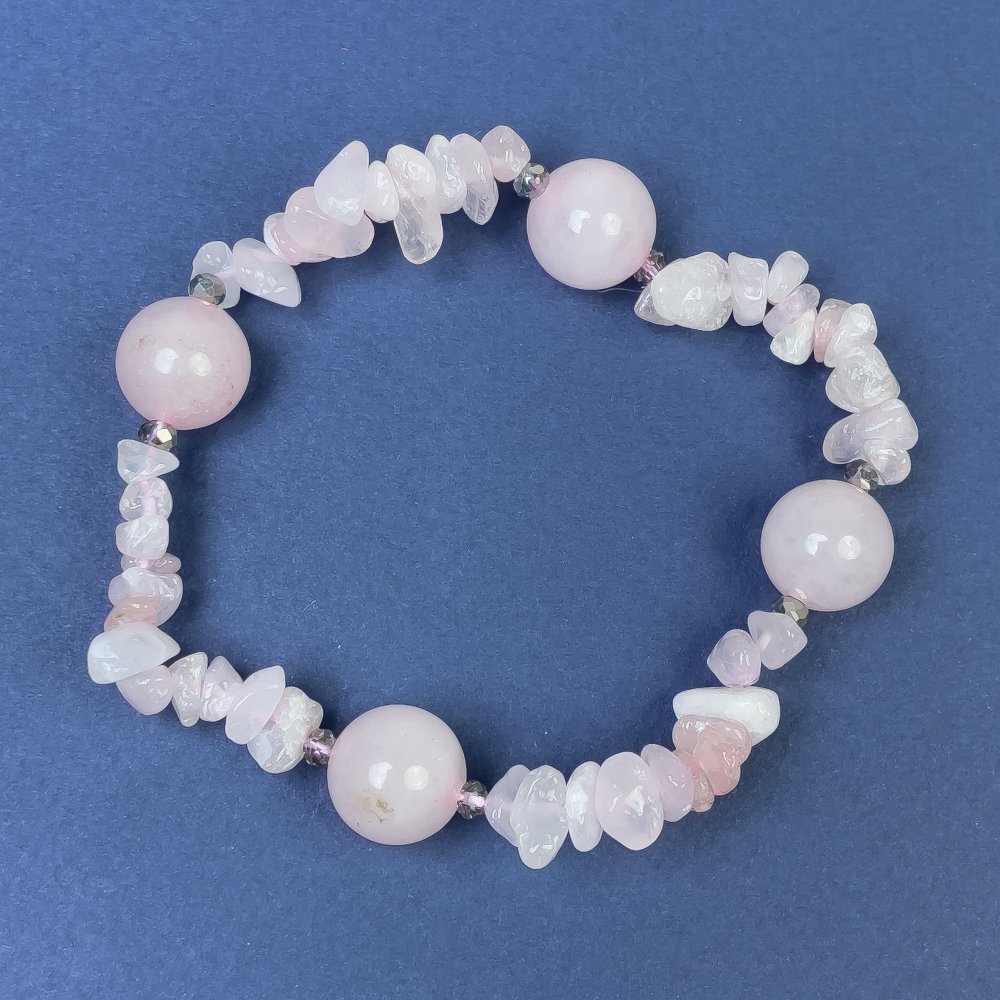 Bracelet Pink Quartz, Smooth 12 mm Beads with 8x4 mm Chips, with Seed Beads, Length 18 cm, Stretchy