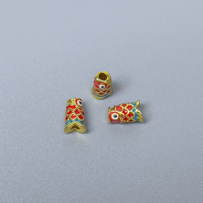 Cloisonne Bead - Cylinder, Fish Motif, Red and Green Enamel; 4 x 7 mm; Hole Diameter 1.5 mm; Gold-Colored Metal; 1 pc