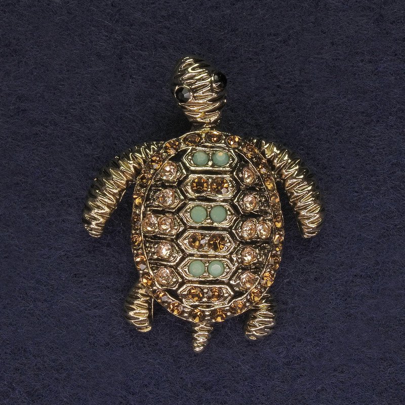 Brooch-pendant Turtle multicolored crystals golden metal 37x32mm+