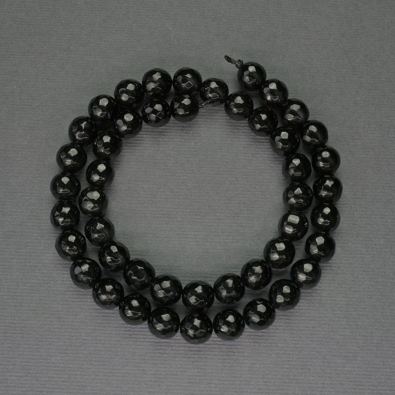 Faceted Agate Beads, round balls, 8 mm diameter ± on a thread, length 37 cm ±