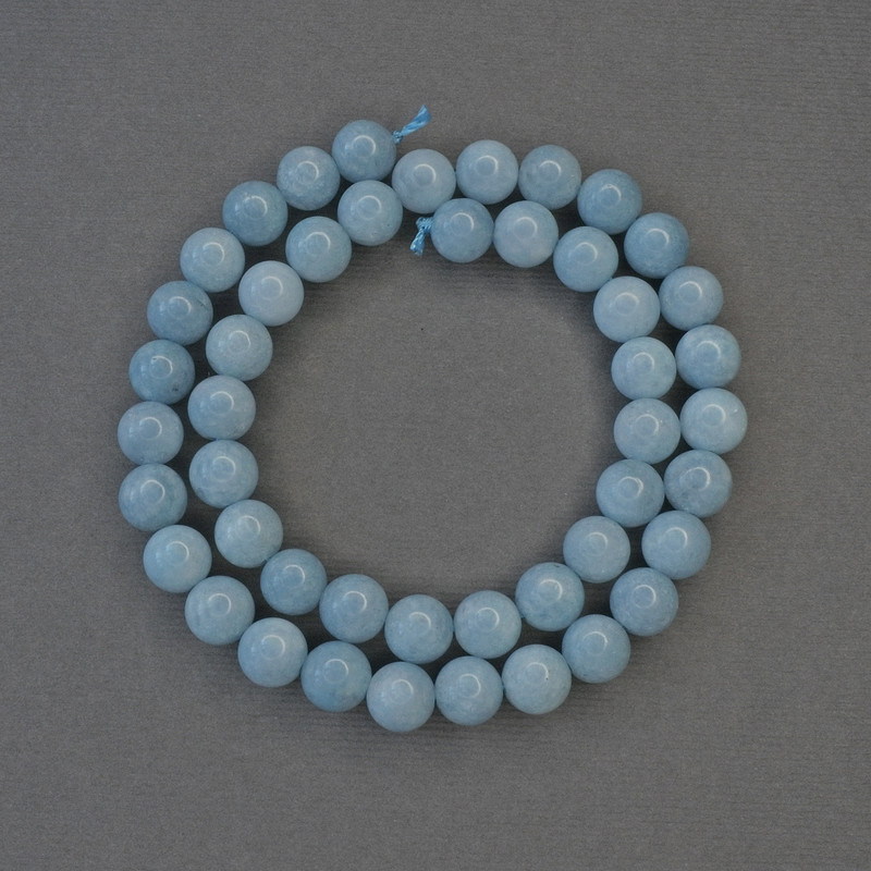 Aquamarine beads, smooth round balls, 8mm diameter ±, on thread, length 38cm+