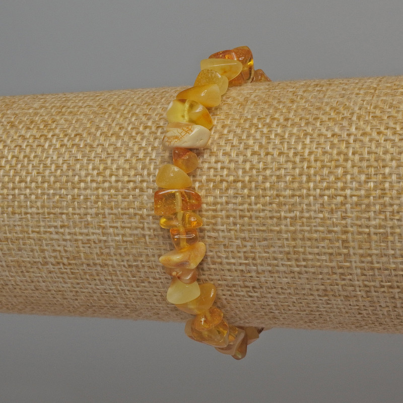 Amber Chip Bracelet, 7x4 mm diameter, 18 cm length, stretch