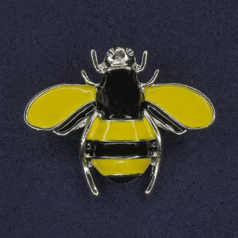 Bee Brooch yellow and black enamel on silver-toned metal 30×37 mm+