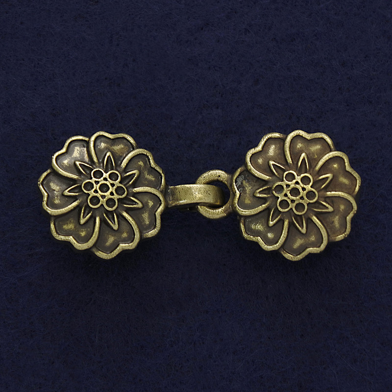 Bronze-colored cardigan brooch clasp, diameter 21 mm, length 52 mm ±