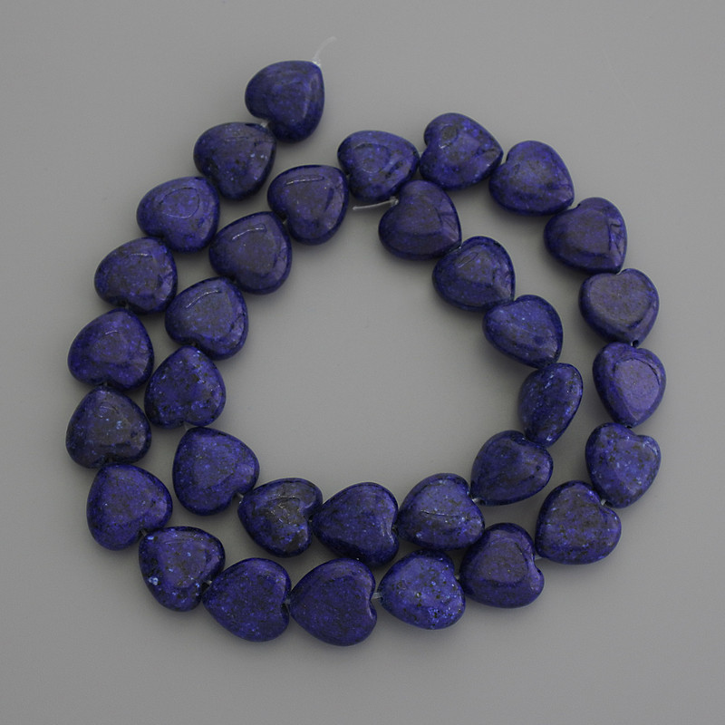 Lapis lazuli heart beads 12x12mm ± on thread, length 37 cm+