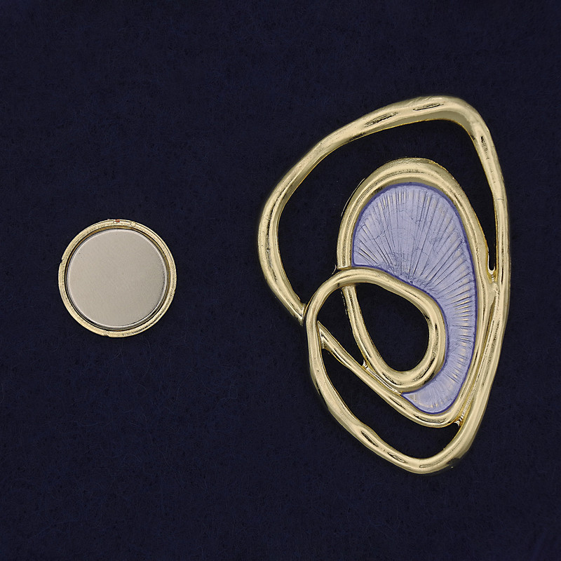 Magnetic Brooch Accent Violet-Gold Metal 37×54 mm+