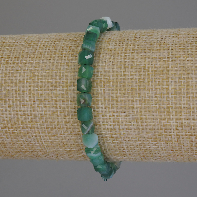 Agate Faceted Cube Bracelet, 5x5 mm Cubes, 18 cm Length, Elastic