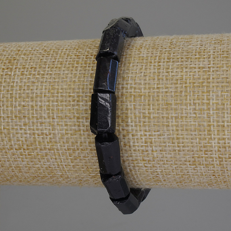 Tourmaline Bracelet with Faceted Stones, 12x7 mm, 18 cm long, stretch