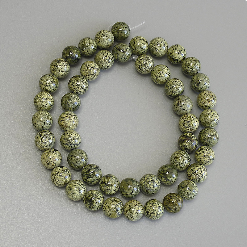 Serpentine Beads - Pressed Smooth Ball 8mm, 39 cm Length on Thread