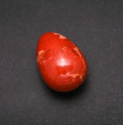 Red Jasper Natural Stone Souvenir Egg, diameter 40×30 mm