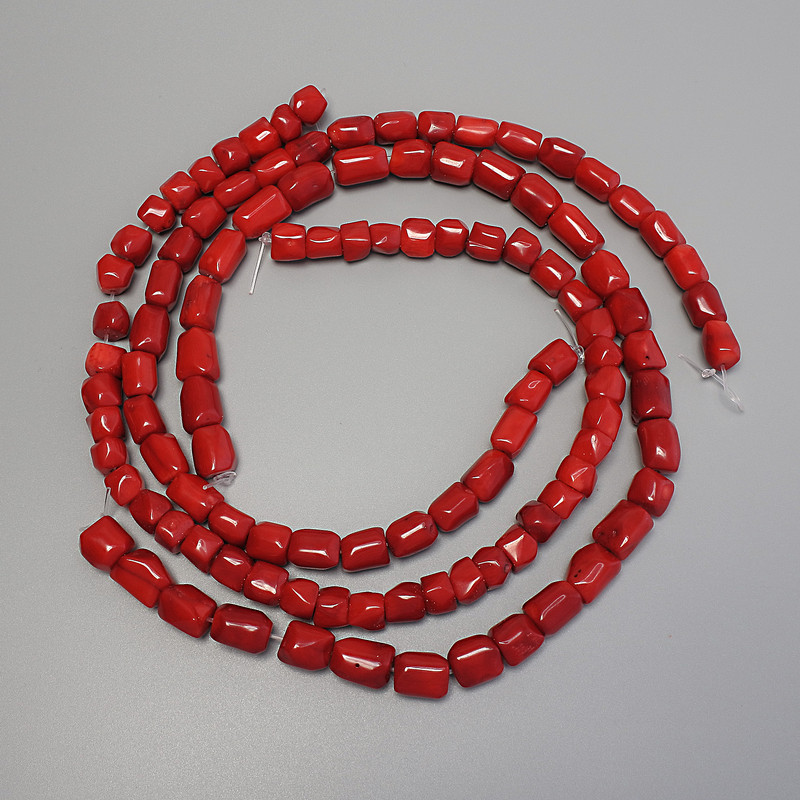 Red coral beads, faceted, 10–14×8–11 mm diameter, on thread, length 41 cm, assorted sizes
