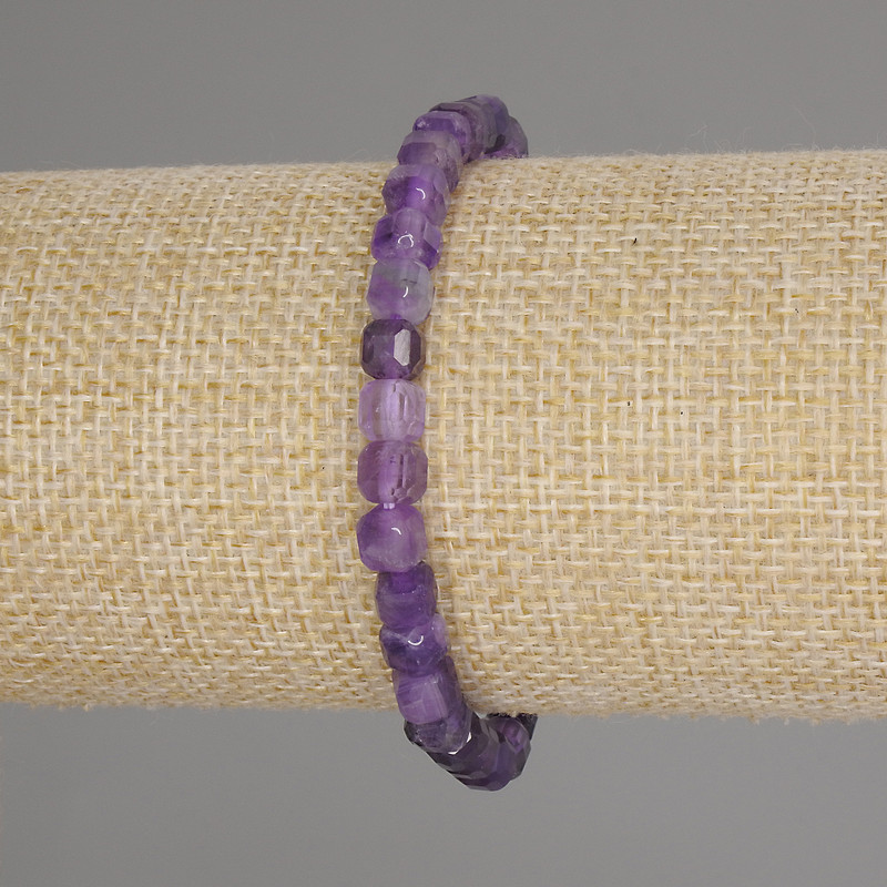 Amethyst Faceted Cube Bracelet, 5×5 mm, 18 cm length, stretch