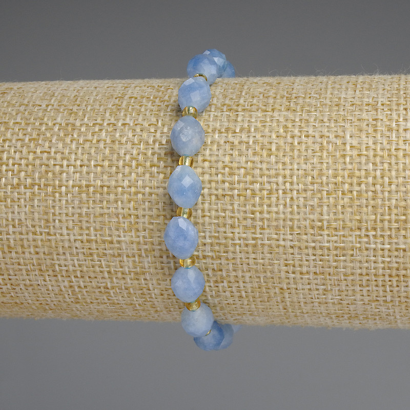 Aquamarine bracelet with faceted grain beads, 8x6 mm ±, length 18 cm ± stretch
