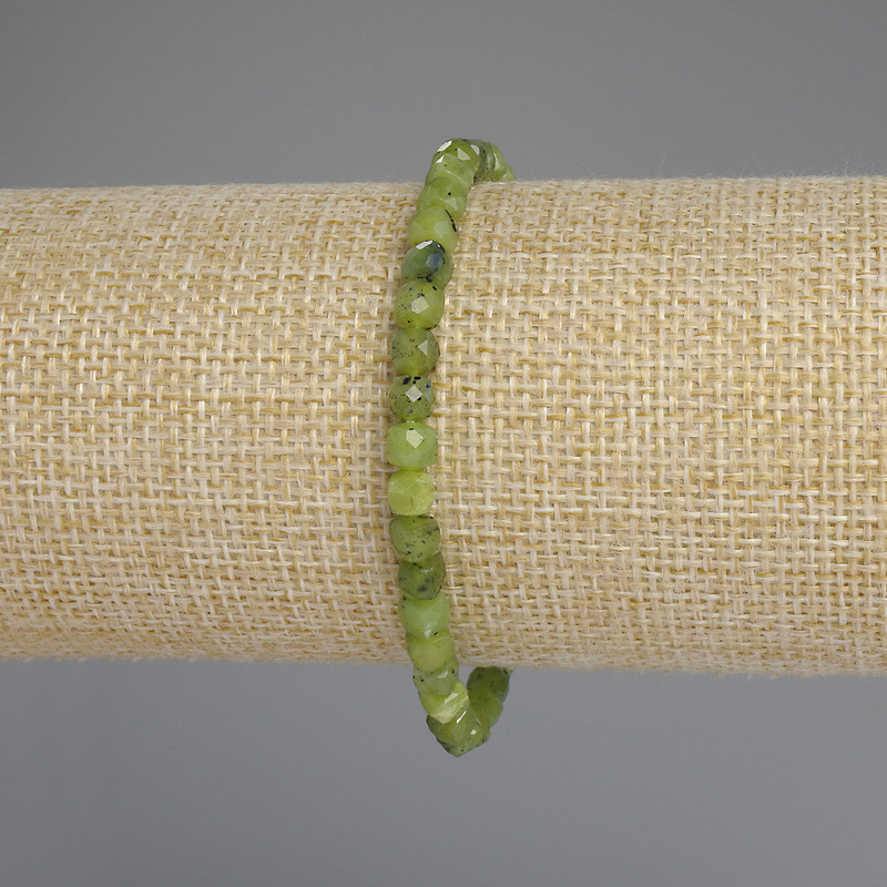 Canadian Jadeite Bracelet with Faceted Cube, diameter about 4.5 x 4.5 mm, length about 18 cm