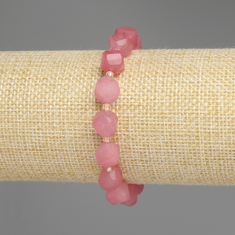 Tourmaline Bracelet with Faceted Rhombus Shapes, 10x9 mm diameter +/-, 3 mm seed beads +/-, length 18 cm +/- stretch