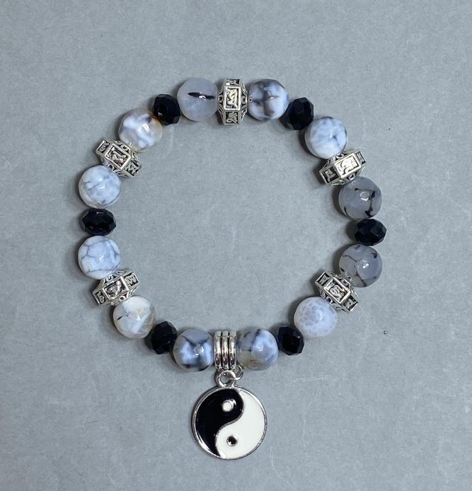 Bracelet Dragon Vein Agate Bead, 10 mm diameter ±, Czech Crystal Rondelle 8x6 mm ±, length 18 cm ± stretch