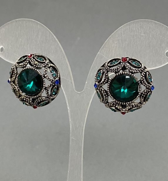 Ear studs with green crystals, red and green rhinestones, silver-toned metal 22mm+